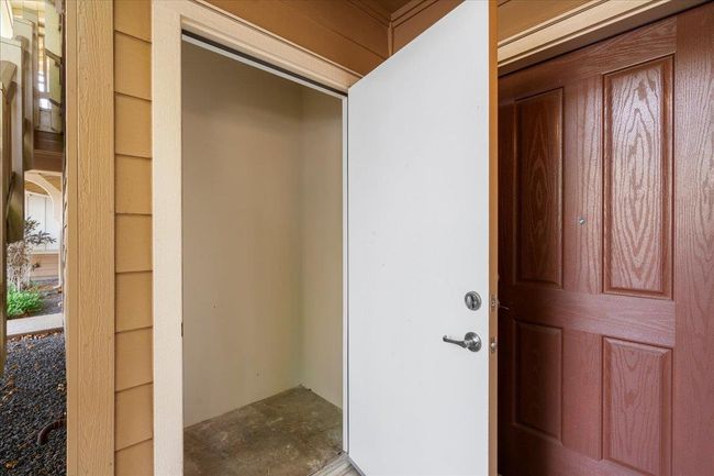 APT-2903 - 145 Hoowaiwai Loop, Condo with 2 bedrooms, 2 bathrooms and null parking in Wailuku HI | Image 24