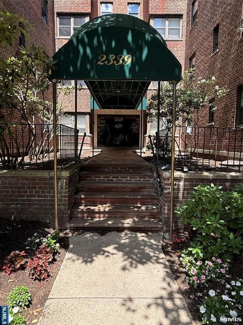 2339 Hudson Ter, Fort Lee, NJ, 07024-7930 | Card Image