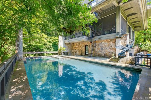 16 Gorge Ln, Pound Ridge, NY, 10576-2304 | Card Image