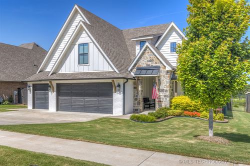 714 86th St, Broken Arrow, OK, 74014-5657 | Card Image