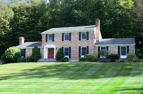 4 Stone Dam Rd, Bethel, CT, 06801-2943 | Card Image