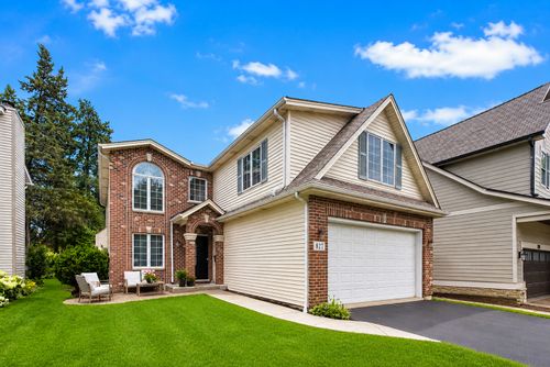 827 Birch Ave, Downers Grove, IL, 60515-3744 | Card Image