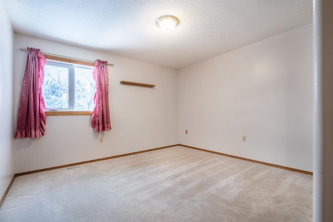 4802 46 Street, Home with 2 bedrooms, 1 bathrooms and 2 parking in Lloydminster SK | Image 10