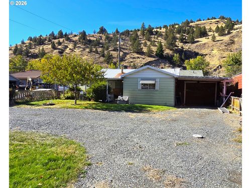 417 S Canyon Blvd, John Day, OR, 97845-1048 | Card Image