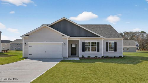 3101 Platinum Cir, West End, NC, 27376-8080 | Card Image