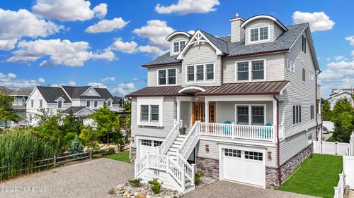 915 Barnegat Ln, Mantoloking, NJ, 08738-1801 | Card Image