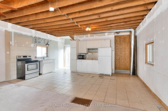 7811 Wellington 45 Road, House other with 3 bedrooms, 2 bathrooms and 2 parking in Mapleton ON | Image 22