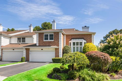 77 The Woods, Commack, NY, 11725-4453 | Card Image