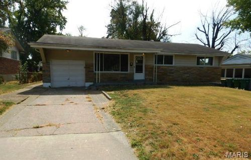 2246 Berwyn Dr, Saint Louis, MO, 63136-5415 | Card Image