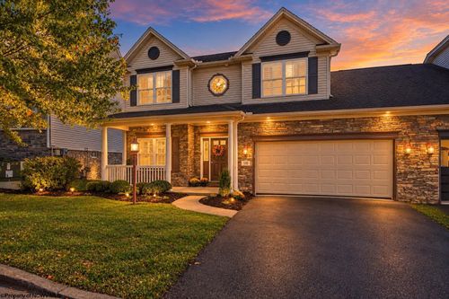 98 Berkshire Cir, Bridgeport, WV, 26330-9662 | Card Image