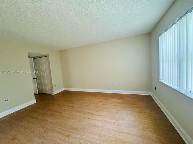 APT-315 - 4215 University Dr, Condo with 2 bedrooms, 2 bathrooms and null parking in Sunrise FL | Image 32