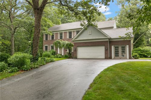 48 Fieldstone Ln, Saunderstown, RI, 02874-1953 | Card Image