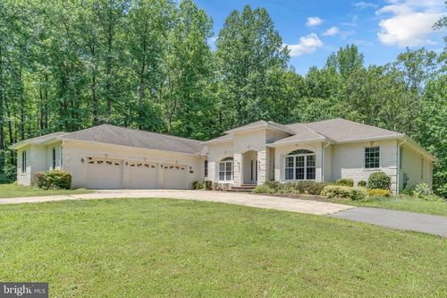 13716 Molly Berry Rd, BRANDYWINE, MD, 20613-7415 | Card Image