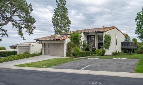 92 Cottonwood Cir, Rolling Hills Estates, CA, 90274-3431 | Card Image