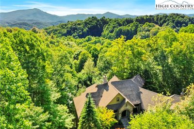 285 Wetherley, House other with 4 bedrooms, 5 bathrooms and null parking in Boone NC | Image 1