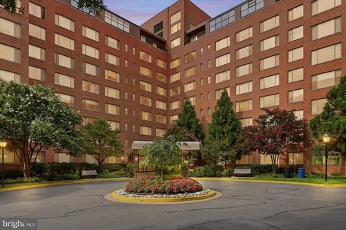 1003-1111 Arlington Blvd, ARLINGTON, VA, 22209-3223 | Card Image