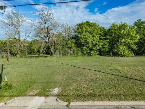 105 Wyatt St, Waxahachie, TX, 75165 | Card Image