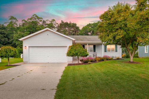 3343 John St, Ravenna, MI, 49451-9701 | Card Image