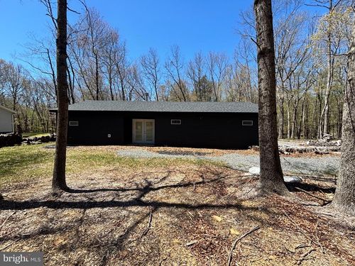 35 Grouse Trl, Albrightsville, PA, 18210-3833 | Card Image