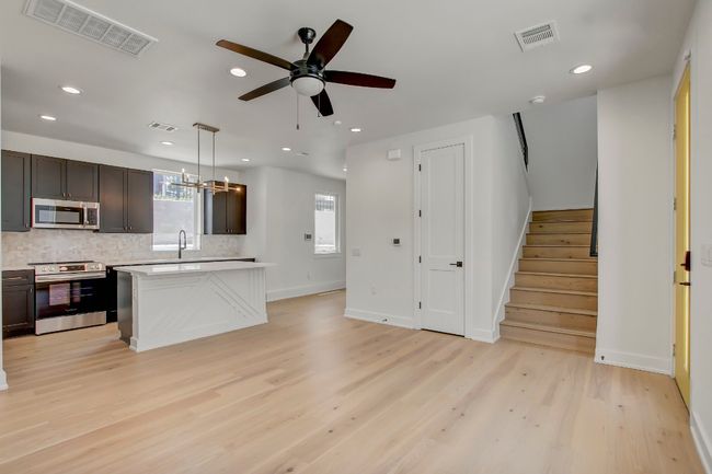 8 - 4127 E 12 Th St, Condo with 3 bedrooms, 3 bathrooms and 2 parking in Austin TX | Image 10