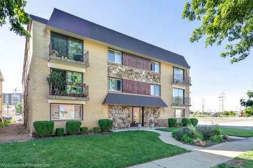 1c-915 Graceland Avenue, Des Plaines, IL, 60016 | Card Image