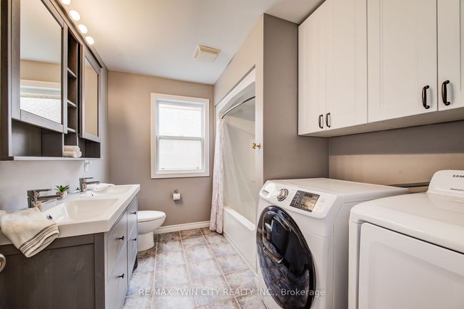 616 Frieburg Dr, House other with 5 bedrooms, 4 bathrooms and 2 parking in Waterloo ON | Image 28