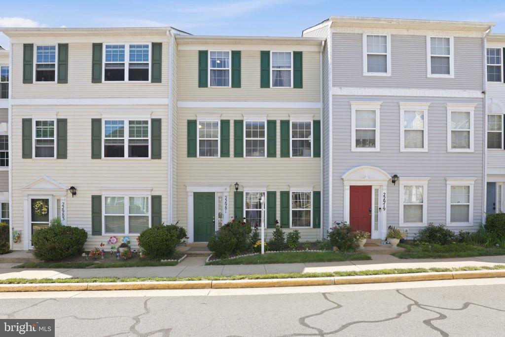 Residential in STERLING 2