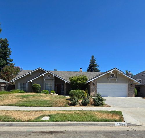 1386 E El Paso Ave, Fresno, CA, 93720-2637 | Card Image