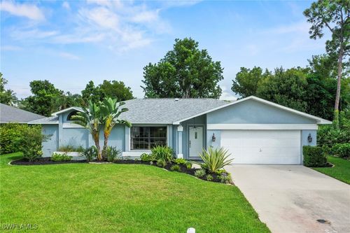 9946 Country Oaks Dr, FORT MYERS, FL, 33967-6215 | Card Image