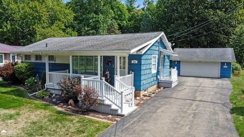 202 Nanita Drive, Montrose, MI, 48457 | Card Image