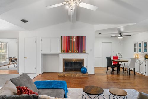 2601 Montclair Ln, Mesquite, TX, 75150-1123 | Card Image