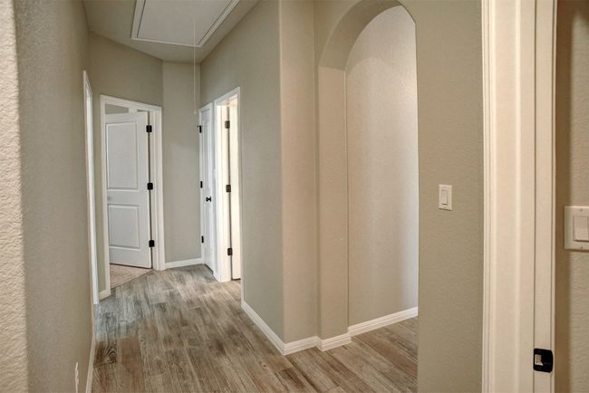 Hallway to extra bedrooms and bath | Image 21