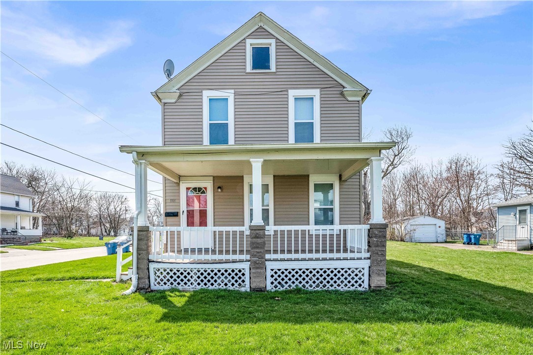 8th St, Lorain, OH 44052