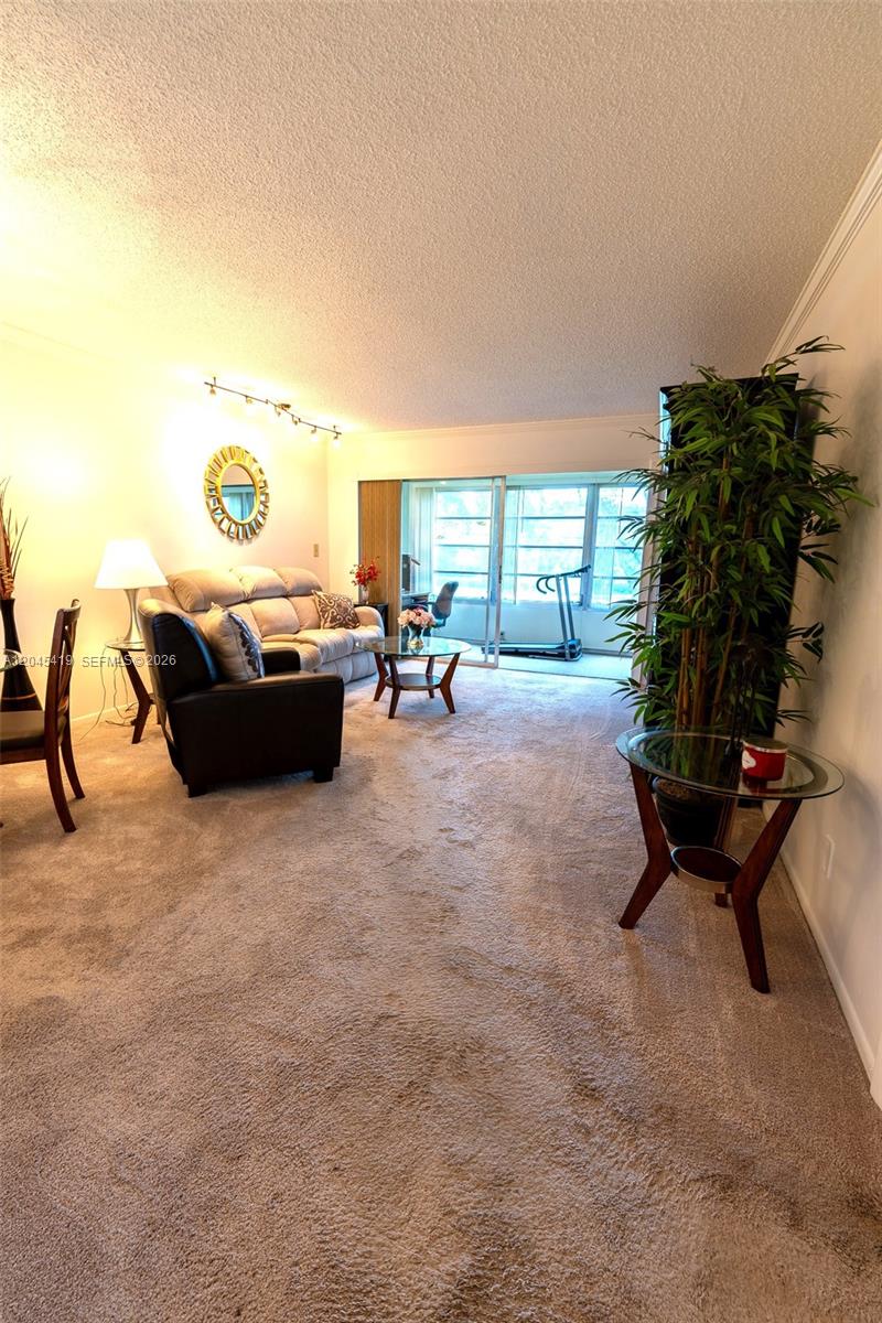 Residential in Tamarac 4