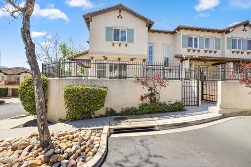 201 Via Antonio, Newbury Park, CA, 91320-7018 | Card Image