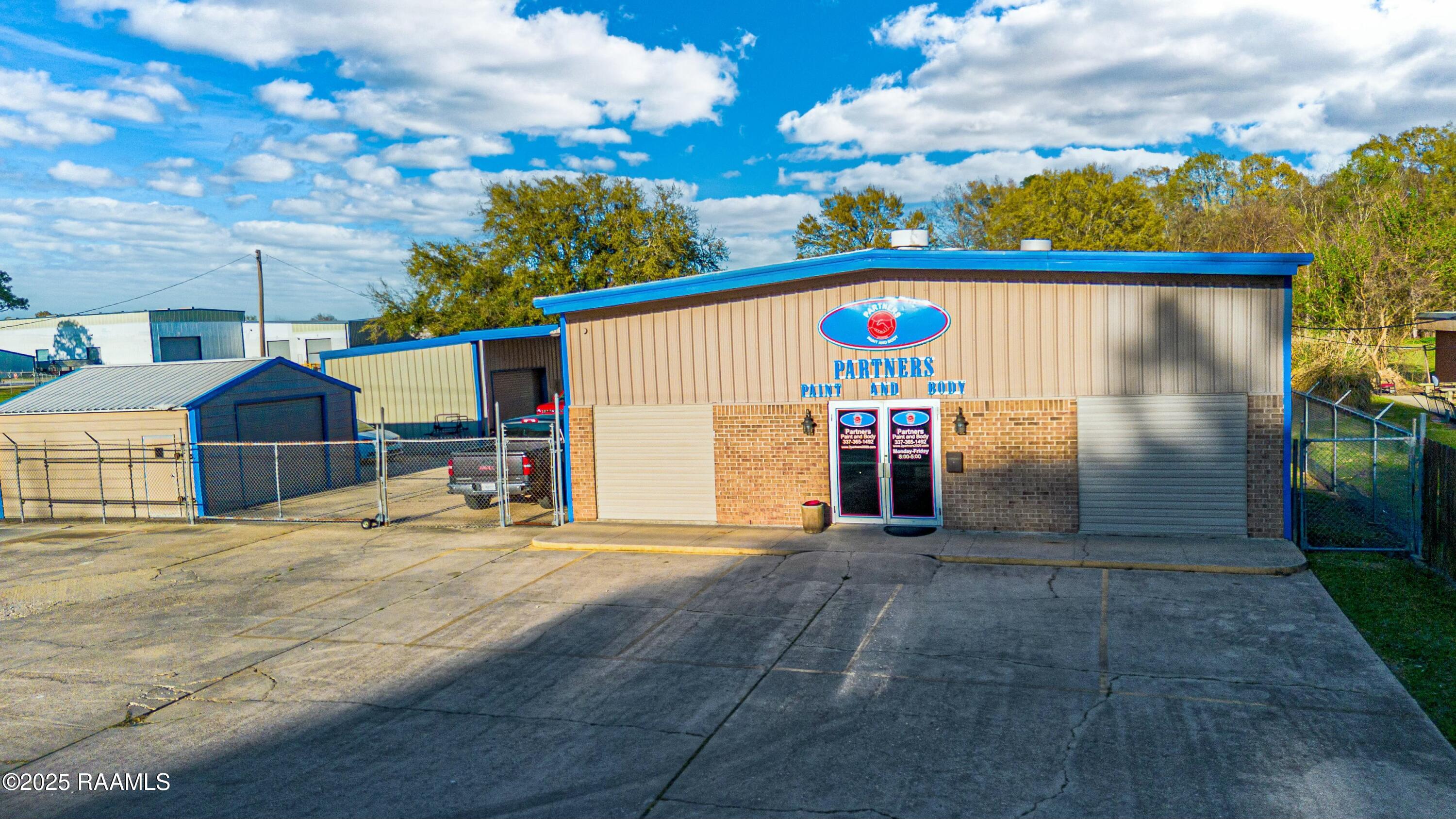 1312 W Admiral Doyle Dr, New Iberia, LA 70560