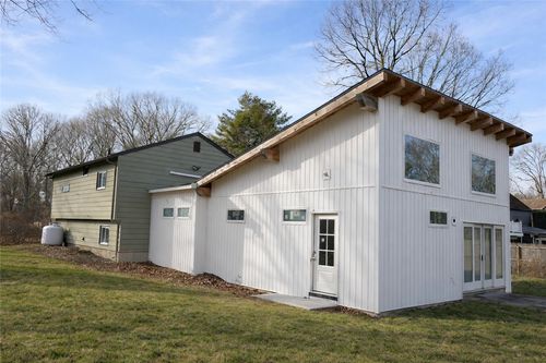 1935 Matunuck School House Rd, South Kingstown, RI, 02879-6144 | Card Image