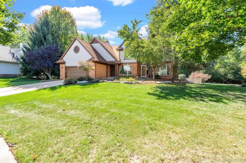7607 Mapleton Ct, West Bloomfield, MI, 48324-4791 | Card Image