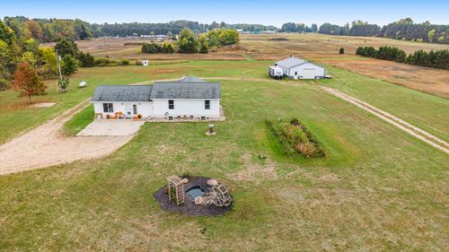 19150 35th Ave, Barryton, MI, 49305-9731 | Card Image