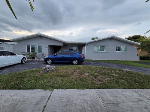 10321 Sw 17th St, Miami, FL, 33165-7305 | Card Image