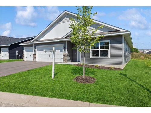 4907 Evergreen Dr N, Hugo, MN, 55038-8538 | Card Image