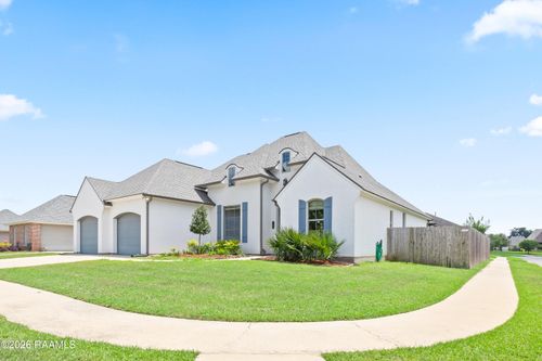100 Olivewood Dr, Lafayette, LA, 70508-8187 | Card Image