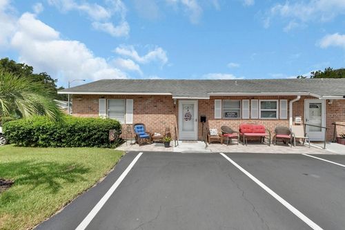 20-20 Fairway Ct, DELAND, FL, 32724-7048 | Card Image