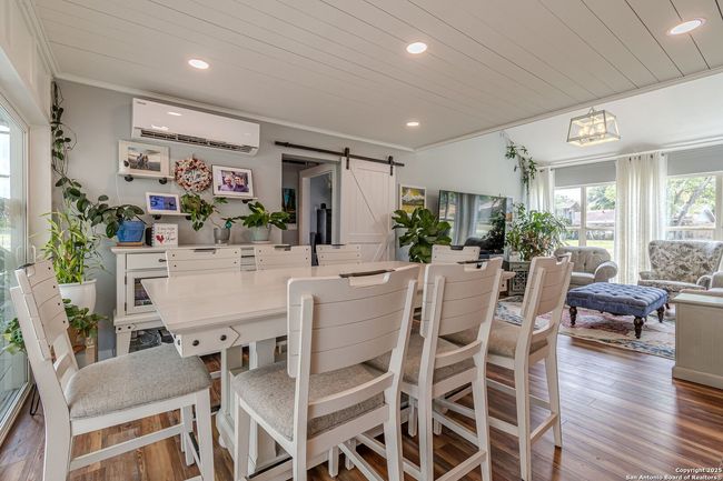 3951 Briar Hollow St, House other with 3 bedrooms, 2 bathrooms and null parking in San Antonio TX | Image 6