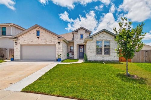 2646 Las Estrellas Street, Corpus Christi, TX, 78414 | Card Image