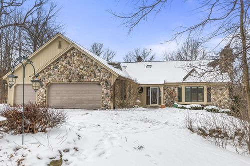 14591 W Fieldpointe Court, New Berlin, WI, 53151 | Card Image
