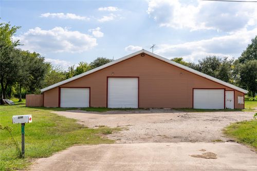 3245 W Highway 6, Alvin, TX, 77511-7662 | Card Image
