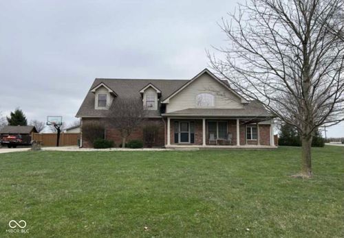 2420 Griton Ct, Shelbyville, IN, 46176-8904 | Card Image