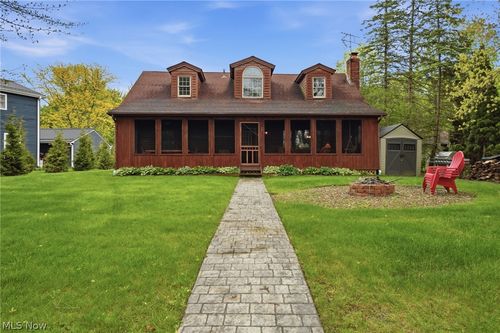1537 Lake Crest Dr, Roaming Shores, OH, 44084-9622 | Card Image