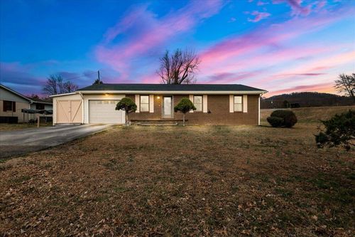 24 Cardinal Heights Rd, Williamsburg, KY, 40769 | Card Image